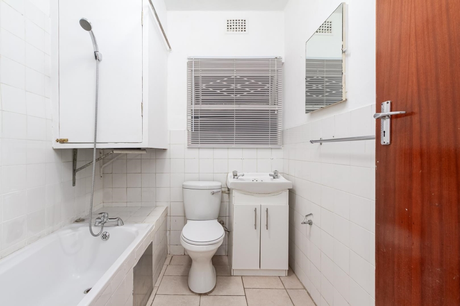 1 Bedroom Property for Sale in Mouille Point Western Cape